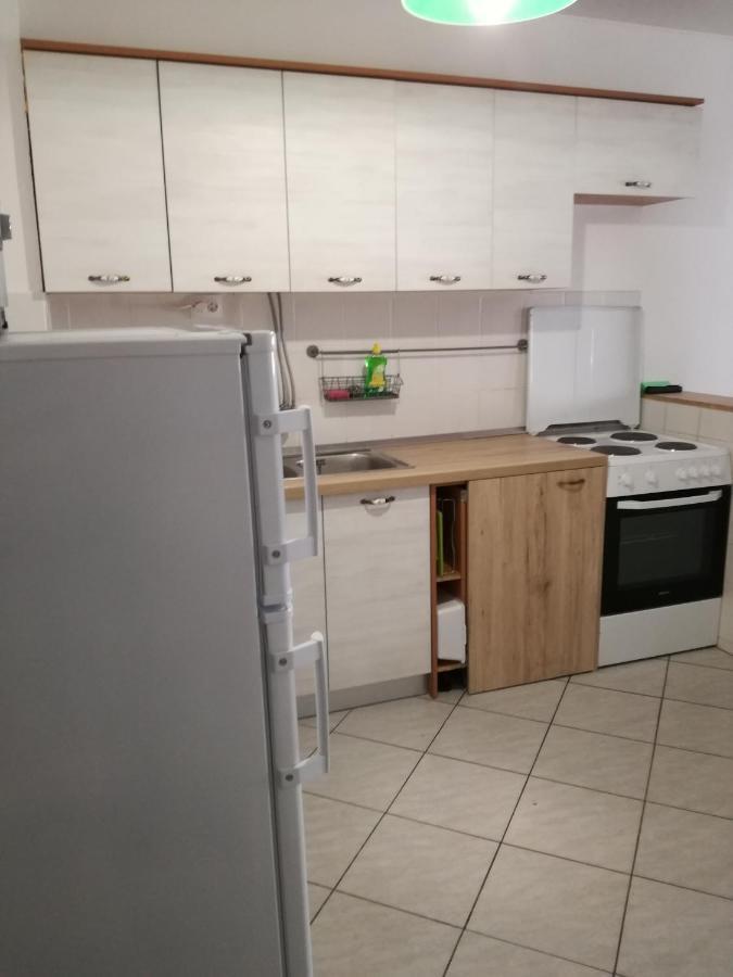 Apartments Domi Vir Zewnętrze zdjęcie